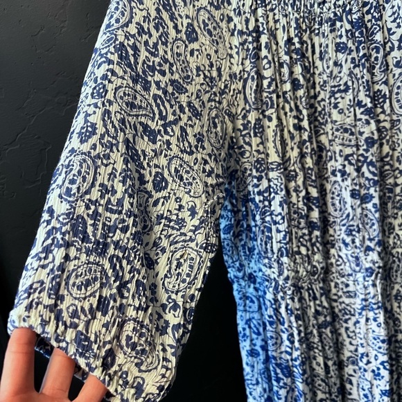Chelsea Taylor Medium Coastal Boho Maxi
Dress Blue White Paisley Print like New - Picture 10 of 10